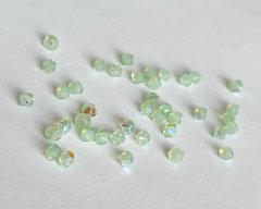 Біконус Swarovski (5328), колір - Chrysolite Opal Shimmer, 3 мм