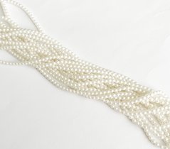 Опт, скляні перлини Preciosa, (70502) білі матові 3 мм, нитка 150 штук
