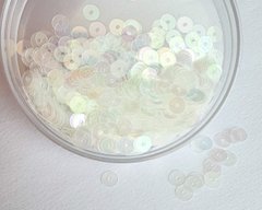 Пайетки Италия, цвет - белый прозрачный радужный (101), плоские 4 мм, 2.5 гр