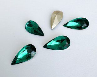 Aurеa Слеза, A4322, цвет Emerald, 18*9 мм
