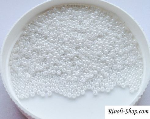 Бисер Preciosa - белый непрозрачный перламутровый (46102)-11/0, 10 г