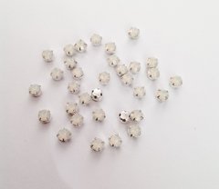 Страз в цапе Preciosa, ss16 (3,8-4 мм), White Opal в серебре