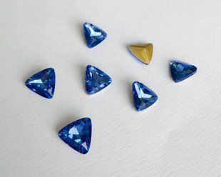 Aurora, трикутник (A4722), колір Sapphire, 8 мм