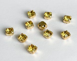 Страз у цапі Preciosa, ss29 (6.2-6.4 мм), Light Topaz в золоті
