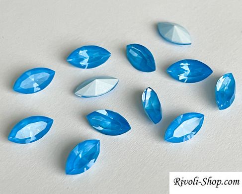 Маркиз (Navette) Австрия, 4228, цвет - Electric Blue Ignite, 10*5 мм