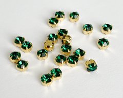 Страз в цапі Preciosa, ss16 (3,8-4 мм), Emerald в золоті