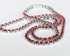 Цепь со стразами Австрия, цвет Scarlet, pp14 (1.9-2.1 mm) в серебре, 10 см