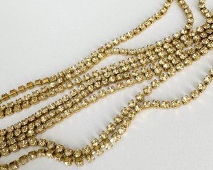 Стразовая цепь Preciosa, ss6,5 (1.5-1,8 мм), цвет Jonquil в латуни, 10 см