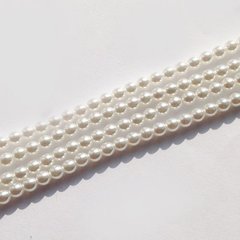 Перлини Preciosa 4 мм перлинно білий 70402, 30 шт