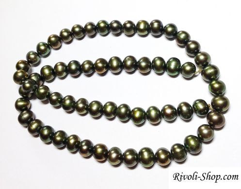 Перли культивовані прісноводні: 7 мм, майже круглі, колір темний оливковий (пів нитки, 31 шт)
