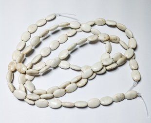 Бусины магнезита, овалы плоские, 9*6-10*7, 8 шт