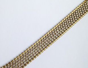 Стразовая цепь Preciosa, ss 6,5 (1.5-1,8 мм), цвет Crystal / латунь, 10 см