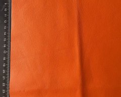 Кожа натуральная, цвет оранжевый, толщина 0.6 мм, примерно 10 * 15 см